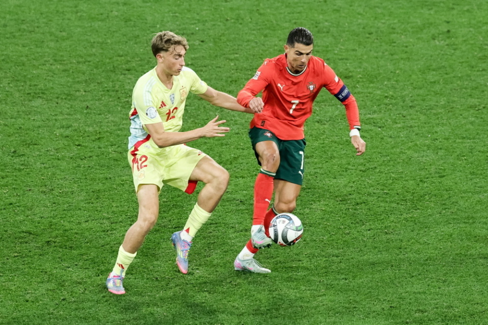 不仅仅是足 不仅仅是足