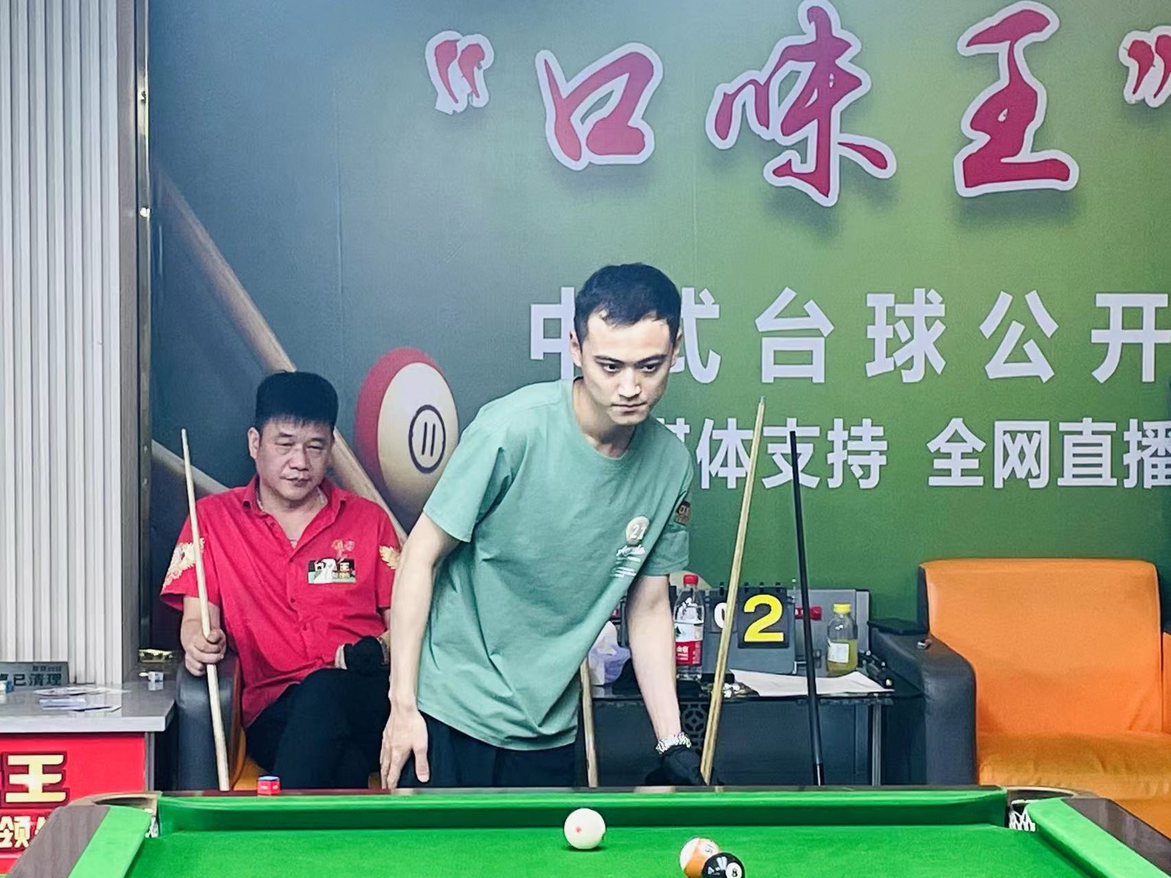 守护着球门 守护着球门