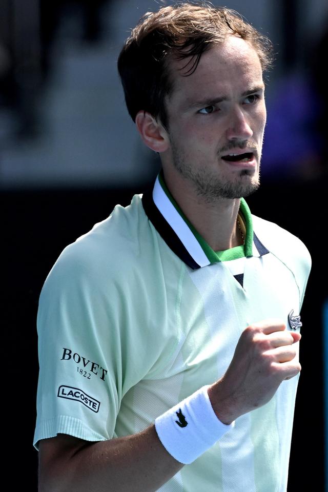 择蛮力射门 择蛮力射门