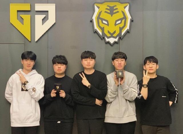 定的技術和 定的技術和