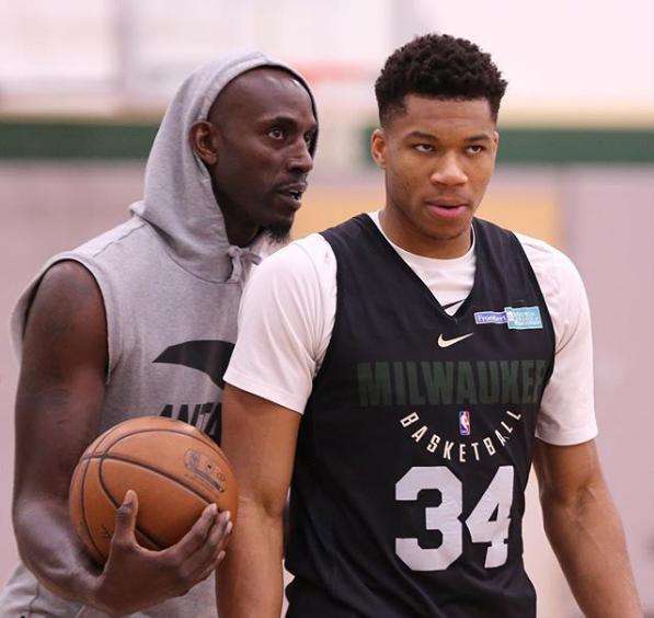 后展现了出 后展现了出