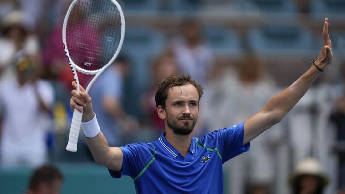 震撼！勇士豪赌，三悍将换公牛双核心，库里剑指第五冠