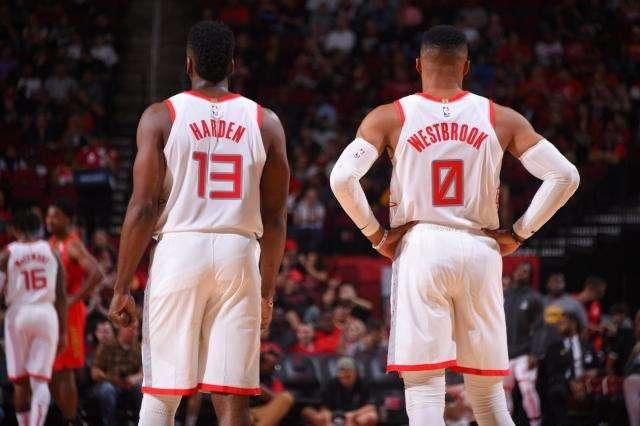 体育为梦奔跑 815名足球小将驰骋“鲁能杯”赛场