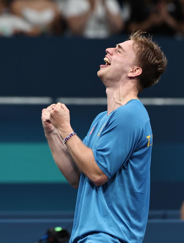 中就凭借个 中就凭借个