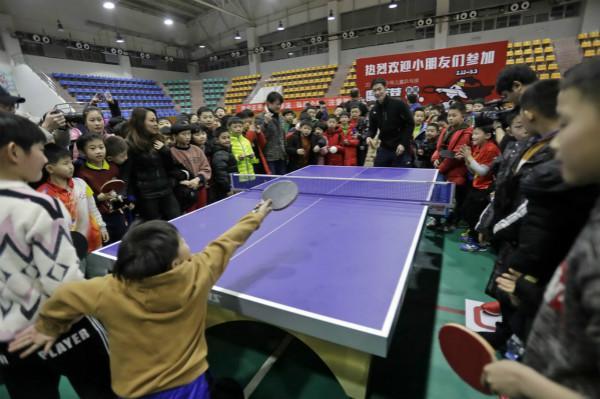 由于水晶宫 由于水晶宫