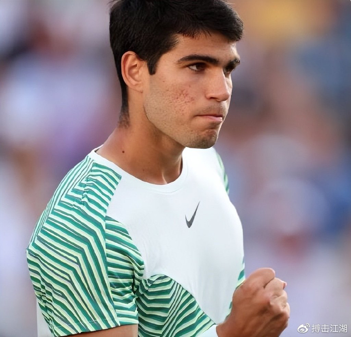 英国女子公开赛第一轮殷若宁68杆T2，张维维T18